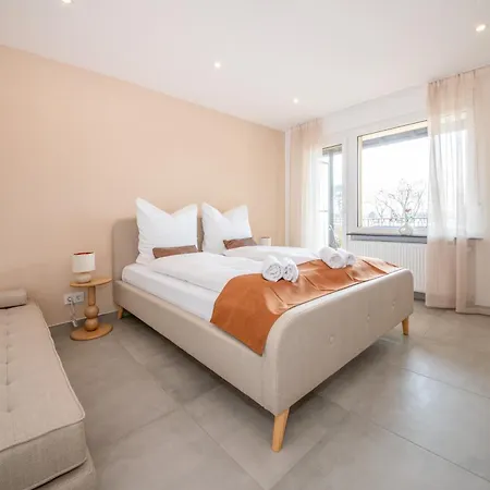 Rheinblick - River View - Old Town - Wine - Coffee - Wifi Apartment